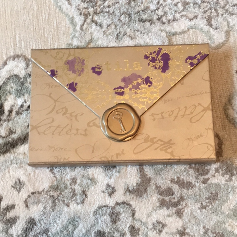 Stila Love Makeup Pallet